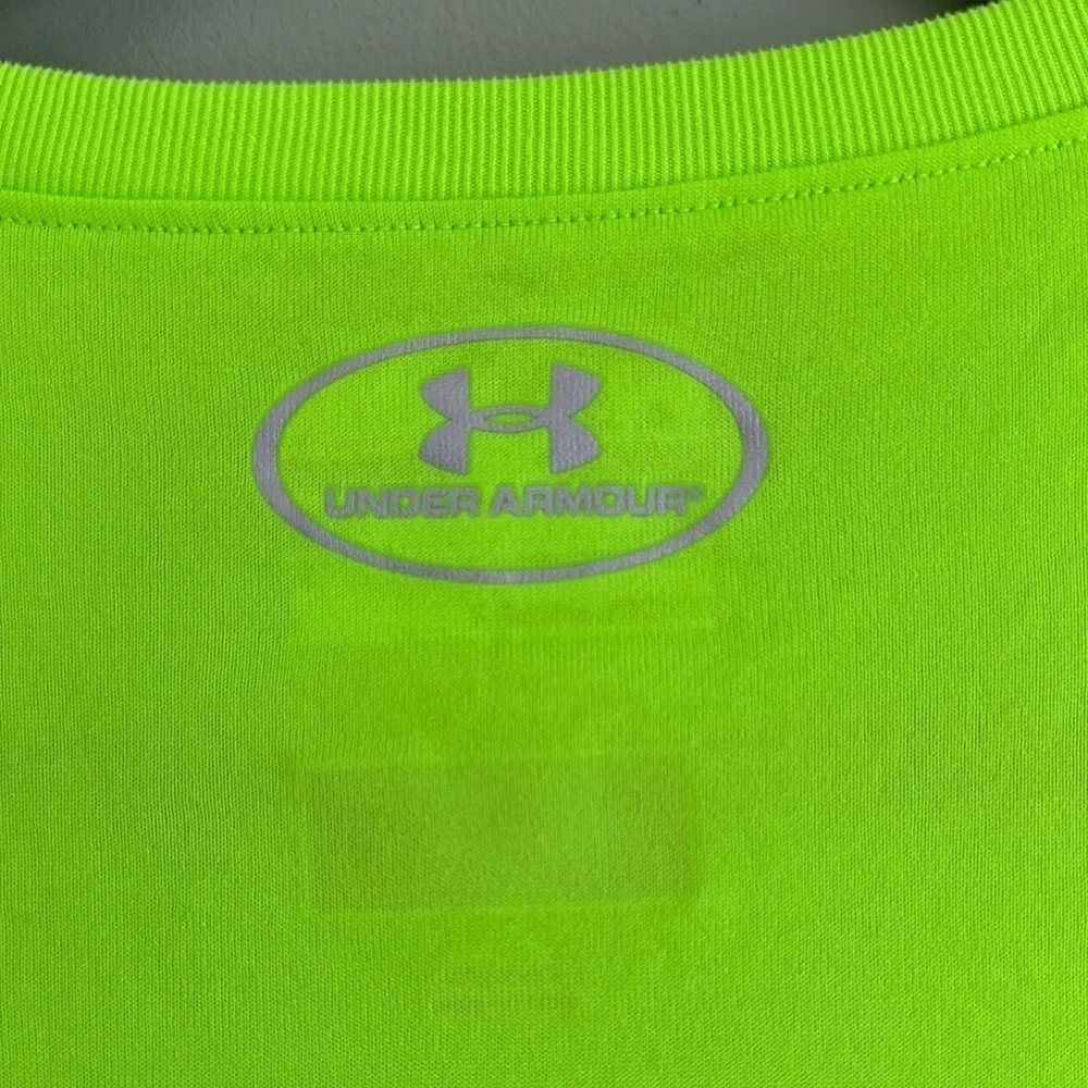 Under Armour Hulk Fist T-Shirt Youth Gamma Green Marvel Comics Large VGUC